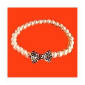 Pearl and Rhinestone Bow Stretch Bracelet